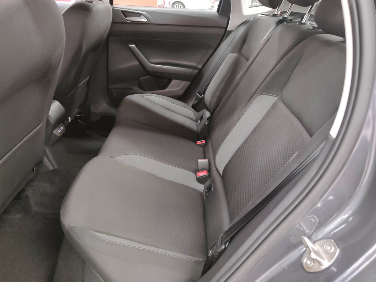 Volkswagen Polo 1.0 tsi Life 95cv dsg (14)