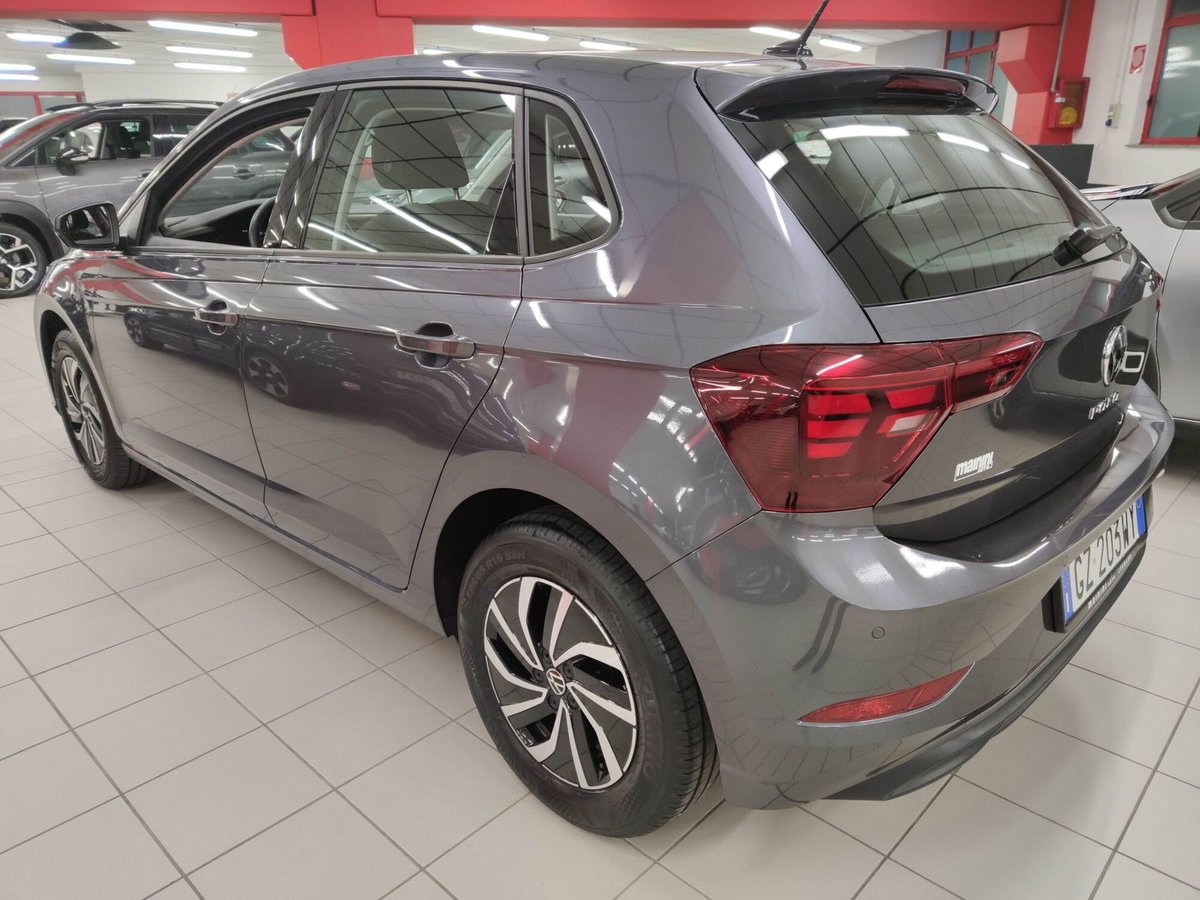 Volkswagen Polo 1.0 tsi Life 95cv dsg (6)