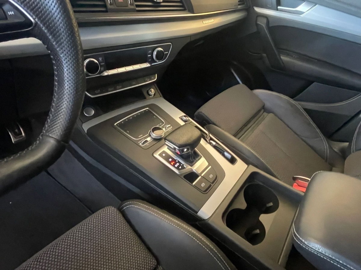 Audi Q5 40 TDI quattro S tronic S line plus (2)