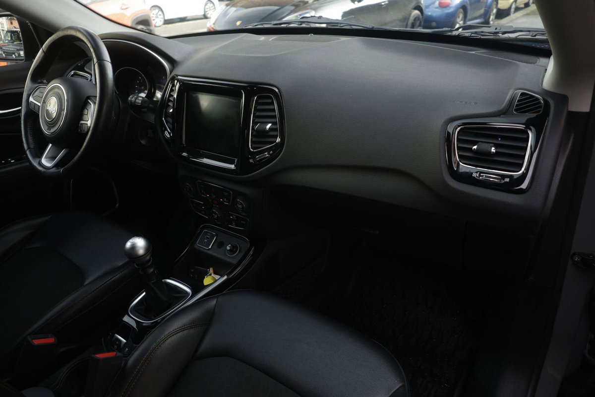 Jeep Compass 1.6 Multijet II 2WD Limited (10)