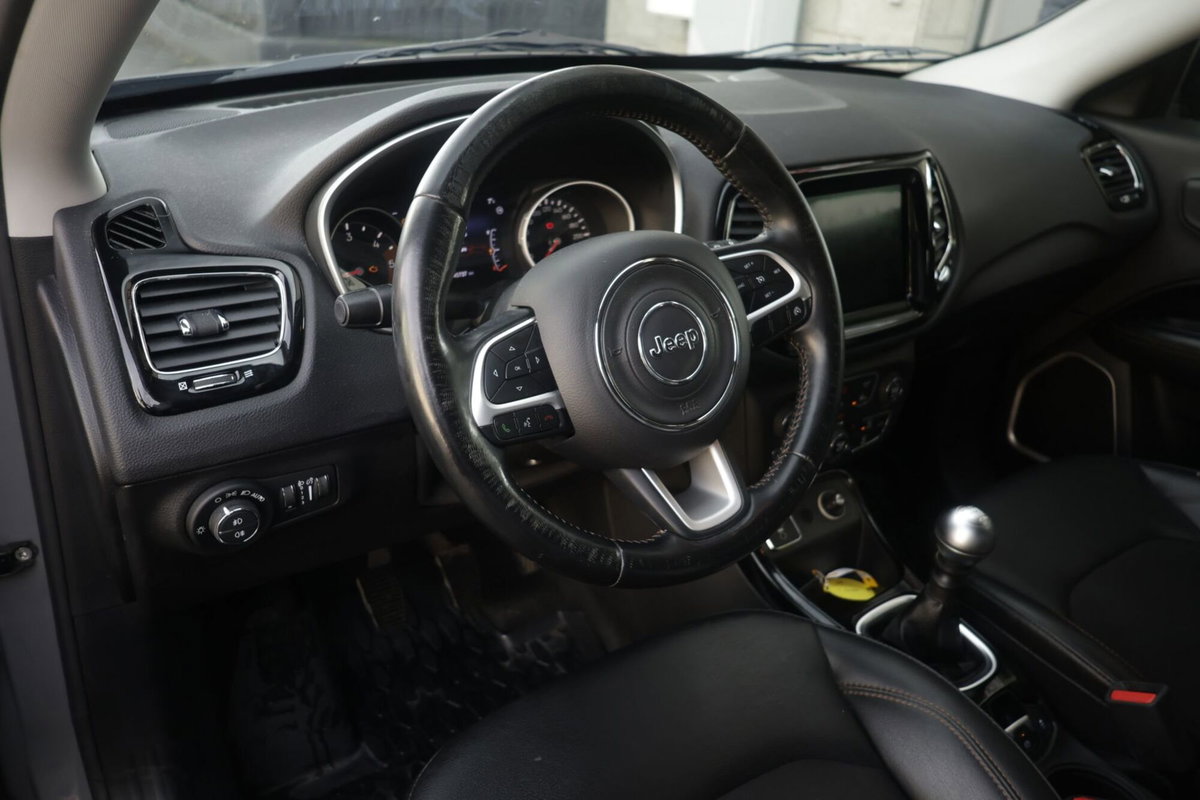 Jeep Compass 1.6 Multijet II 2WD Limited (16)
