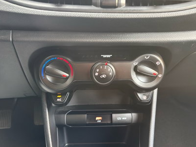 Kia Picanto 1.0 12V 5 porte AMT Urban (14)