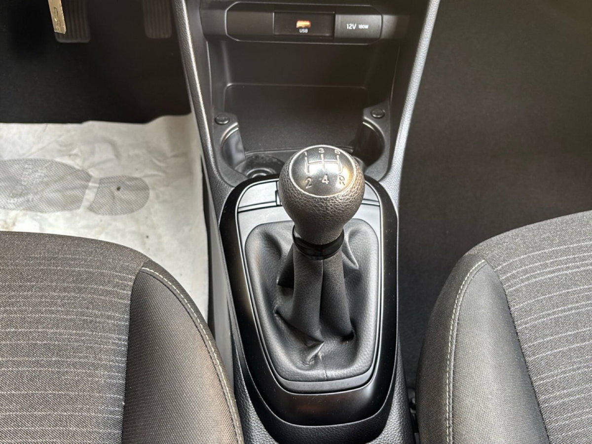 Kia Picanto 1.0 12V 5 porte AMT Urban (17)