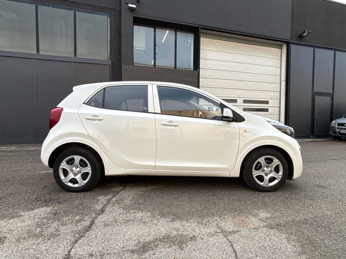 Kia Picanto 1.0 12V 5 porte AMT Urban (4)