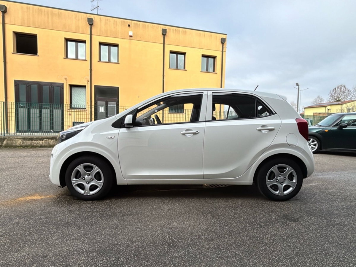 Kia Picanto 1.0 12V 5 porte AMT Urban (5)