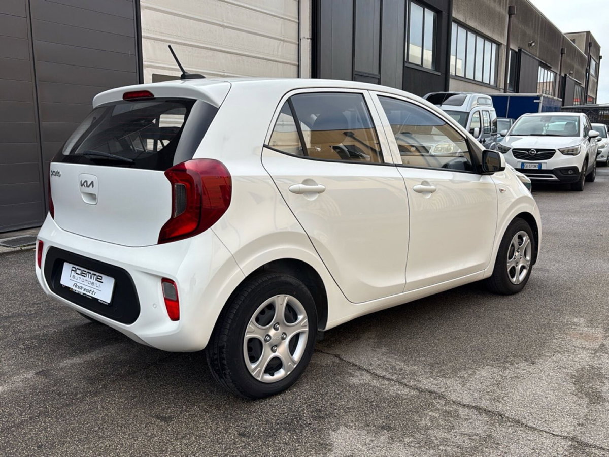 Kia Picanto 1.0 12V 5 porte AMT Urban (7)