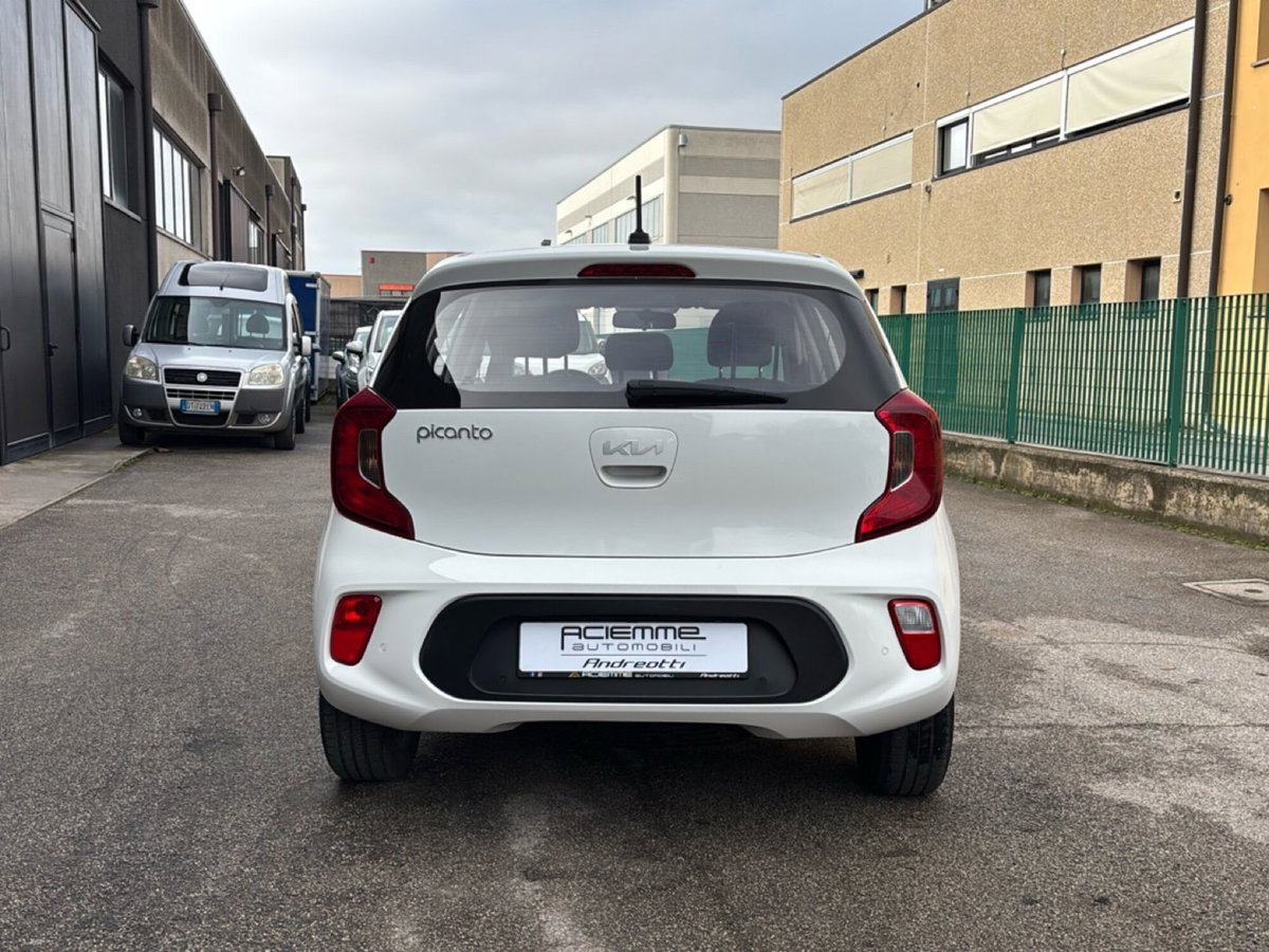 Kia Picanto 1.0 12V 5 porte AMT Urban (8)
