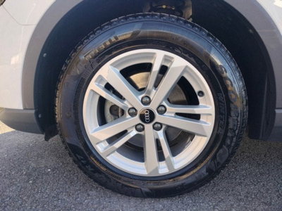 Audi Q3 35 TDI quattro S tronic Business (10)