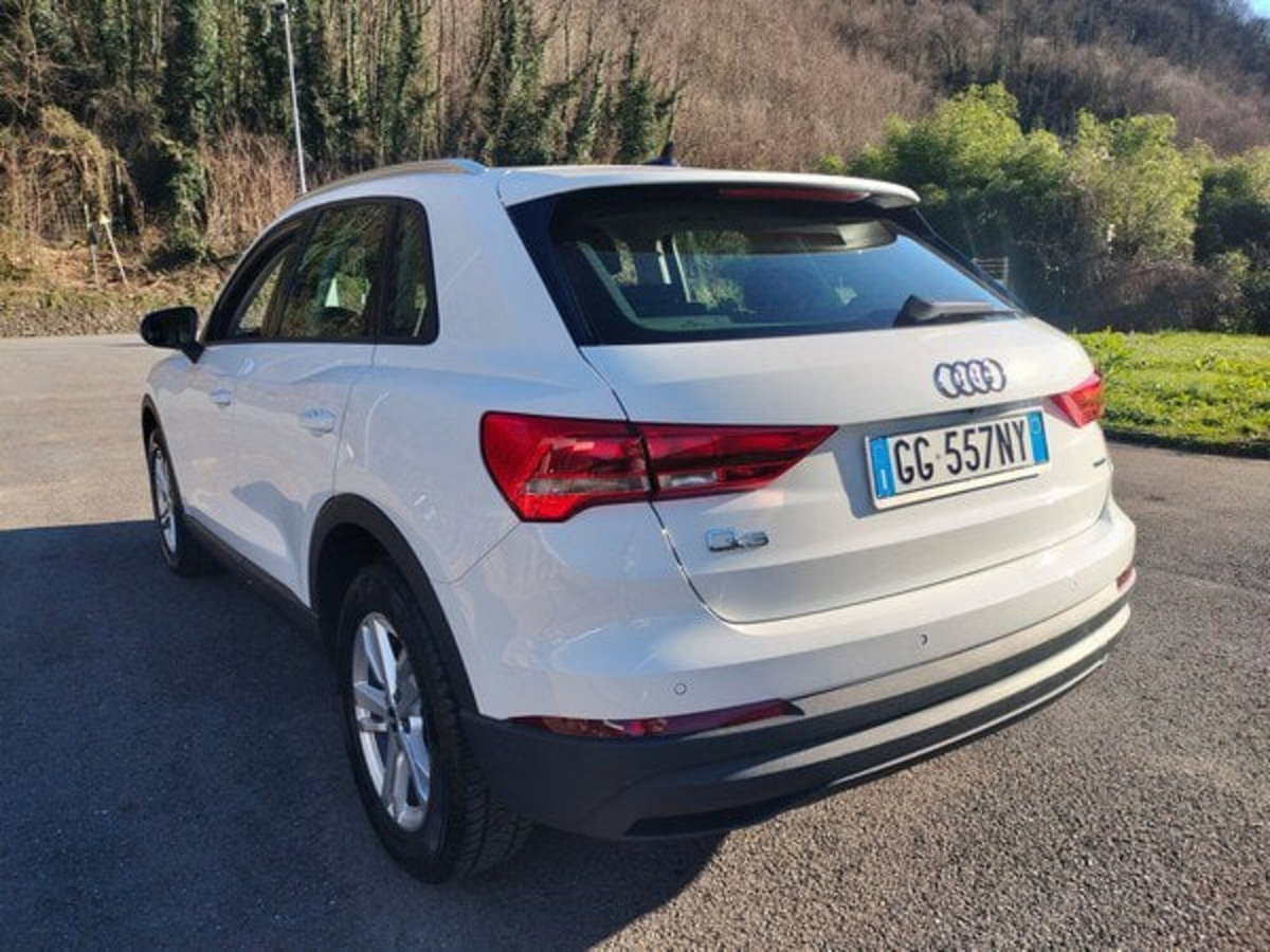 Audi Q3 35 TDI quattro S tronic Business (8)