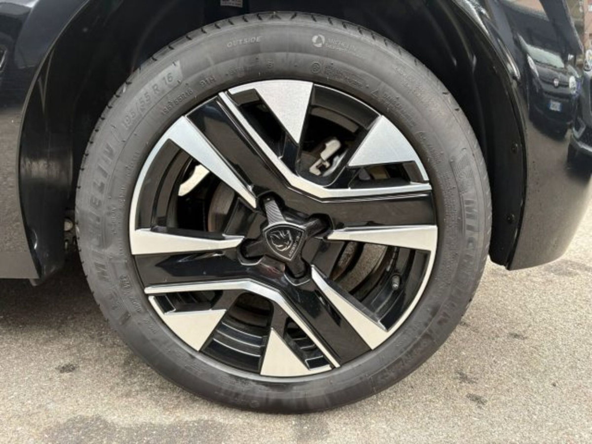 Peugeot 208 PureTech 100 Stop&Start 5 porte Allure (15)