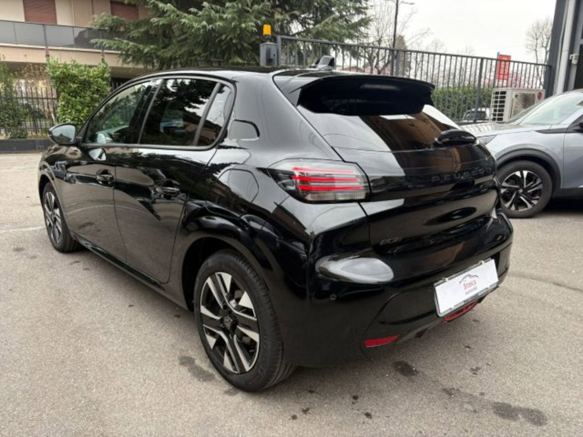 Peugeot 208 PureTech 100 Stop&Start 5 porte Allure (5)