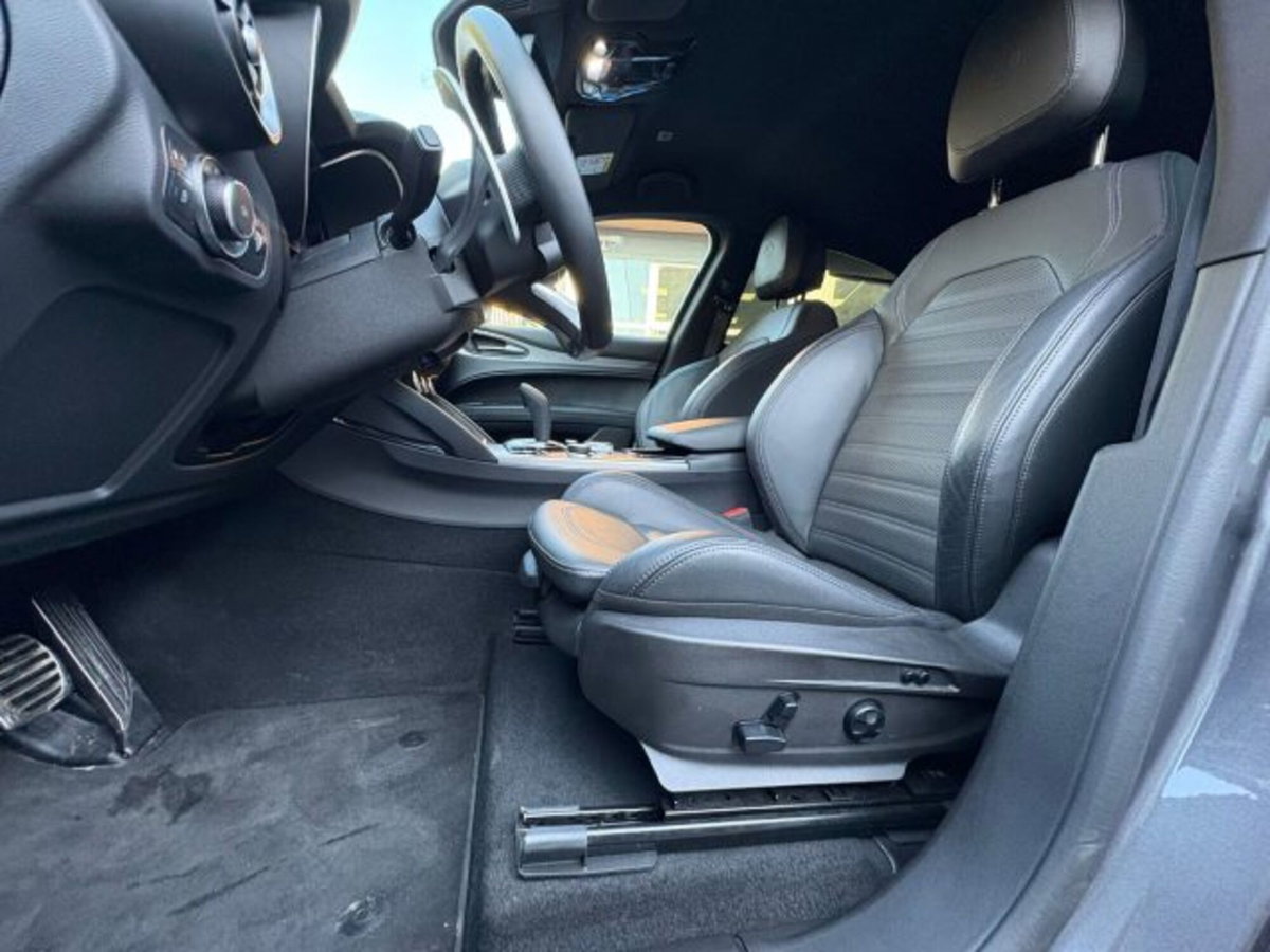 Alfa Romeo Stelvio Stelvio 2.2 Turbodiesel 210 CV AT8 Q4 Veloce (14)