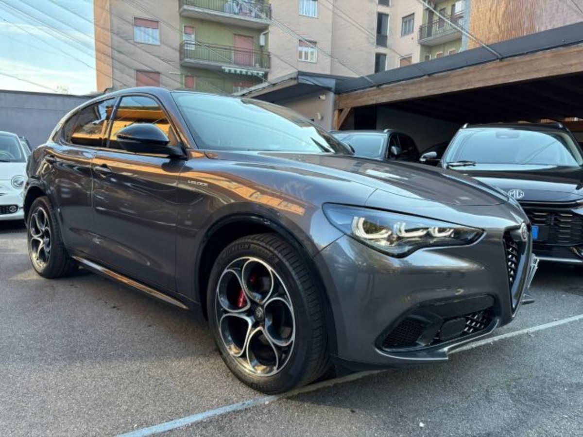 Alfa Romeo Stelvio Stelvio 2.2 Turbodiesel 210 CV AT8 Q4 Veloce (2)
