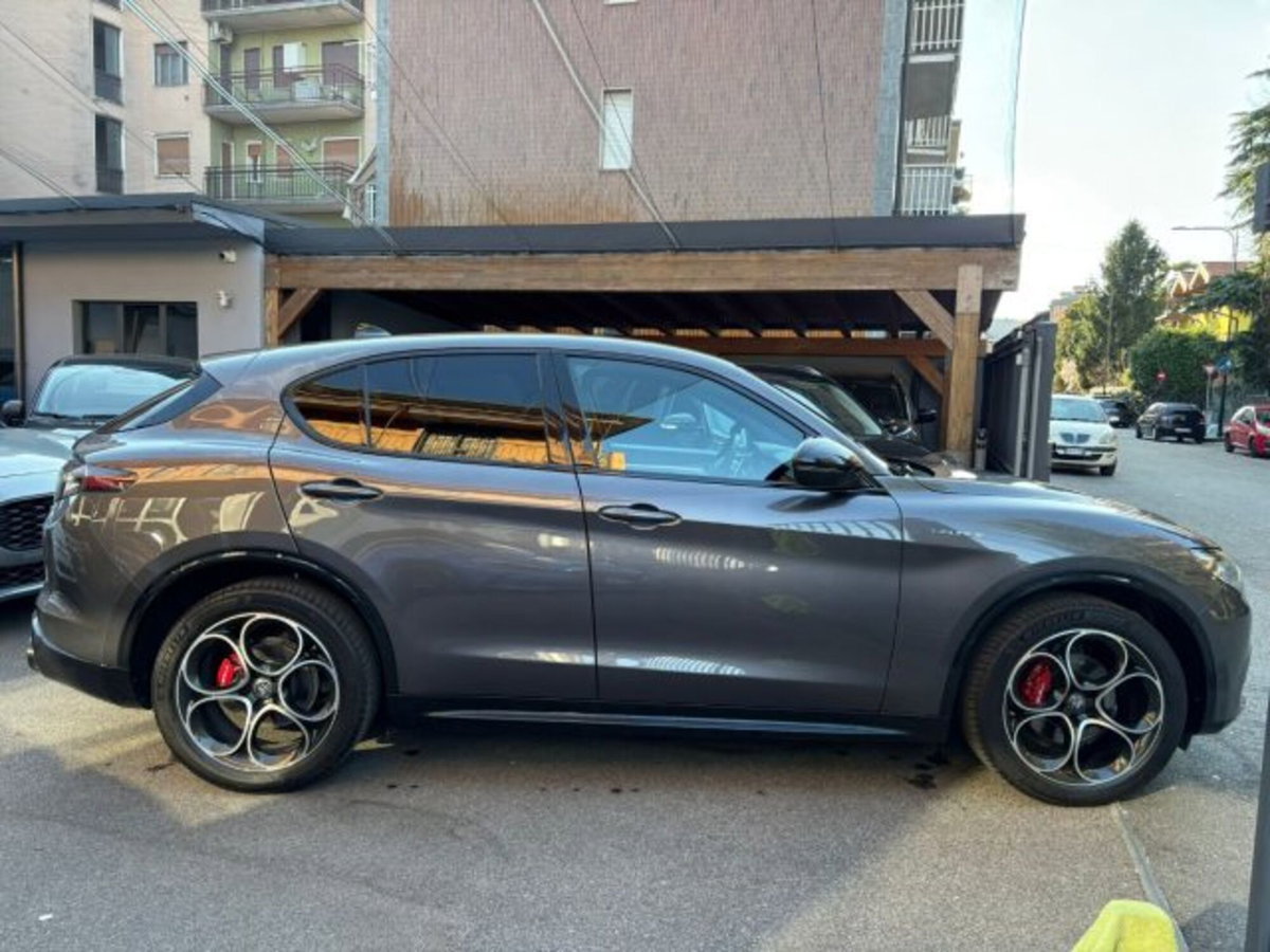 Alfa Romeo Stelvio Stelvio 2.2 Turbodiesel 210 CV AT8 Q4 Veloce (3)