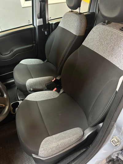 Fiat Panda 1.0 FireFly S&S Hybrid City Cross (9)