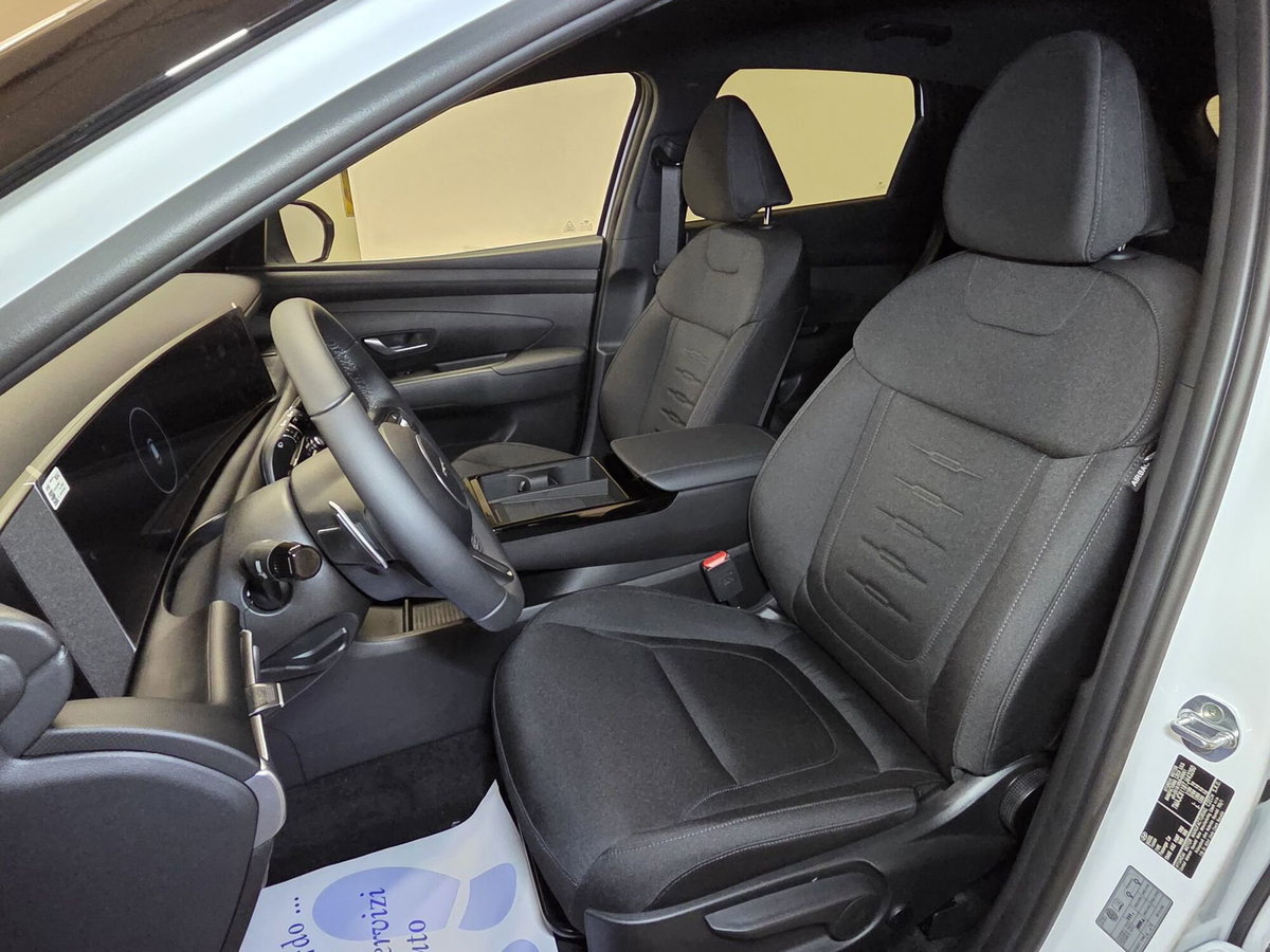 Hyundai Tucson 1.6 hev Dark Line 2wd 239cv auto (9)