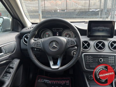 Mercedes-Benz GLA SUV 180 d Automatic Premium (16)