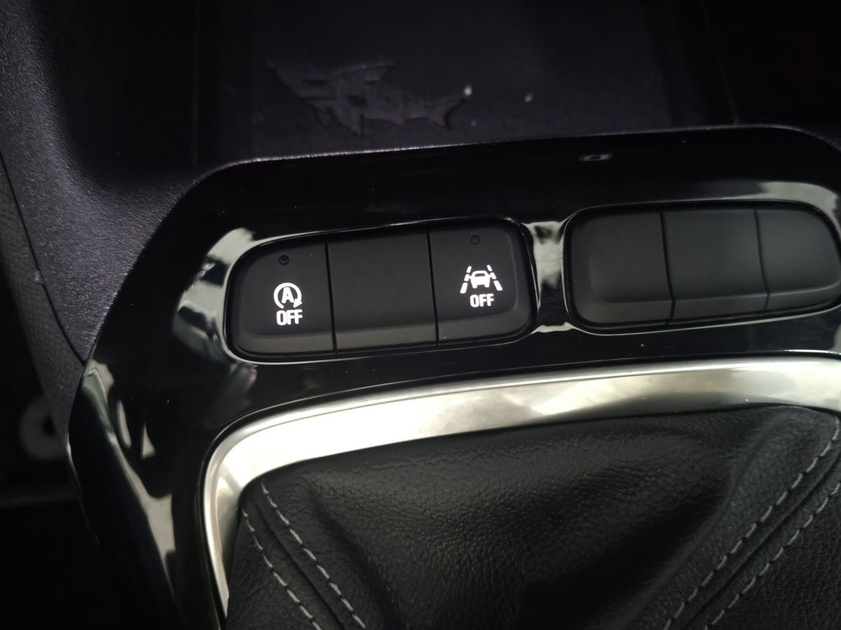 Opel Corsa 1.2 Corsa s&s 75cv (11)