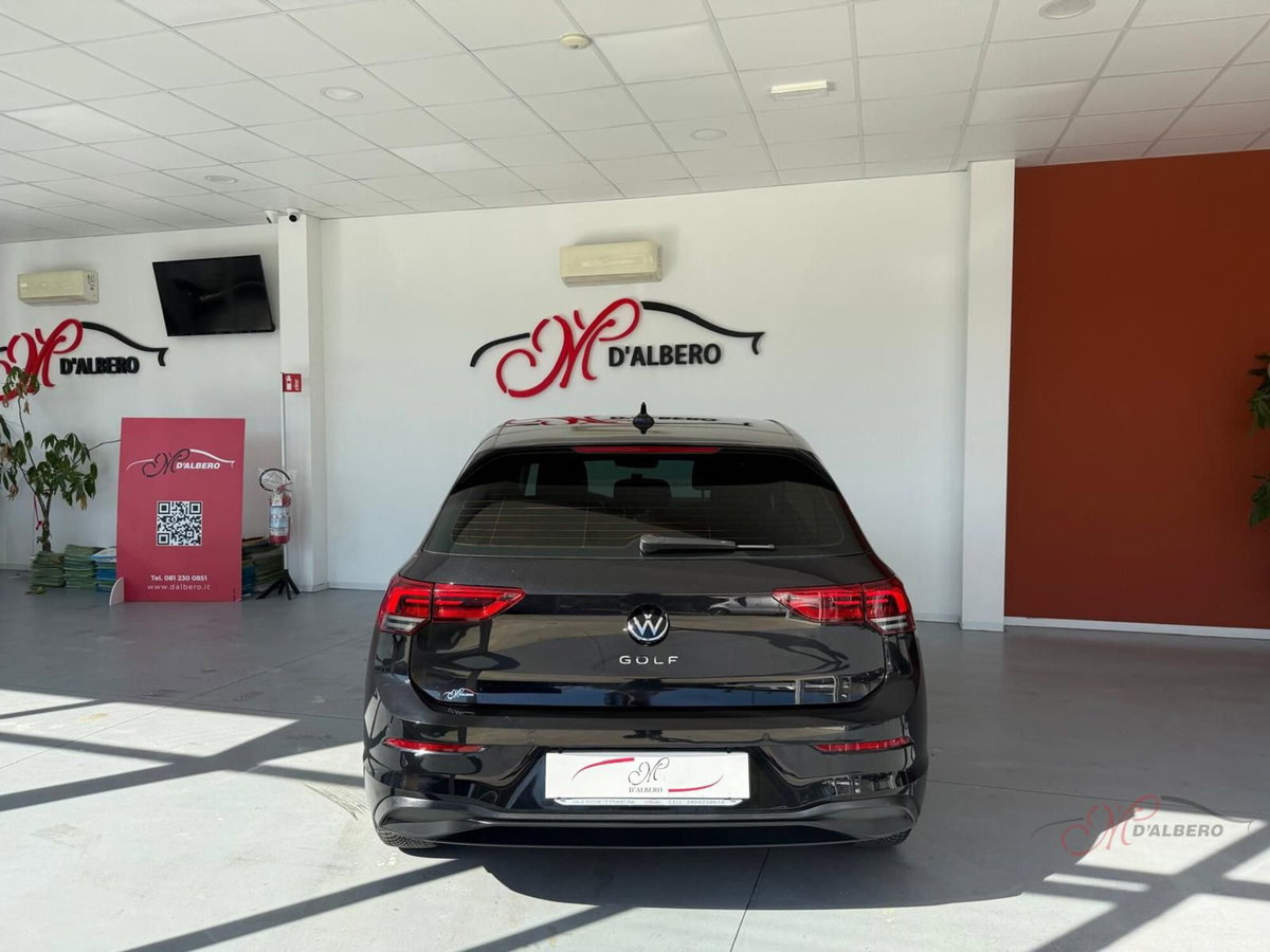 Volkswagen Golf 2.0 tdi Life 115cv (6)