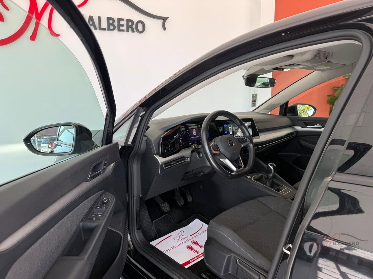 Volkswagen Golf 2.0 tdi Life 115cv (9)