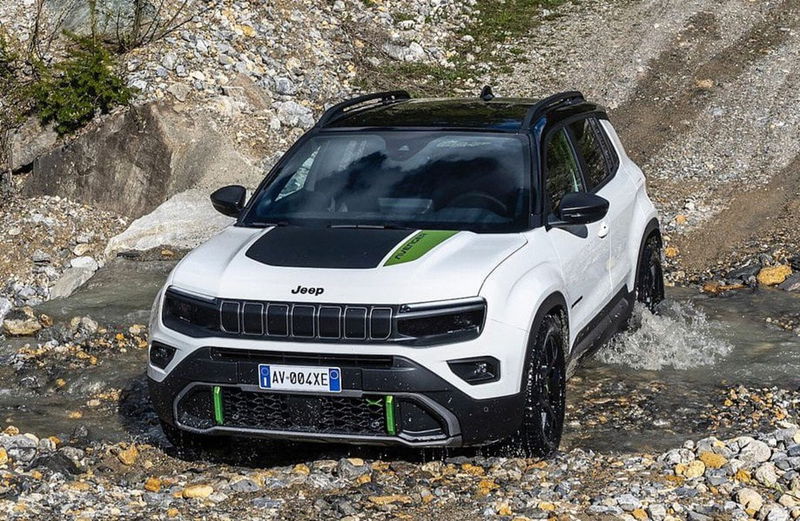 Jeep Avenger 1.2 turbo e-hybrid mhev Upland 4xe 145cv edct6