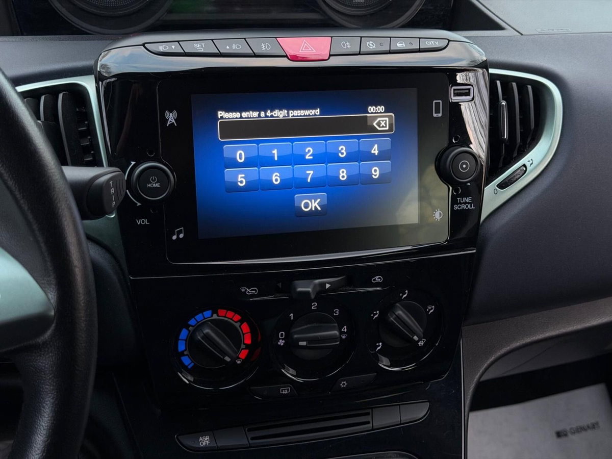 Lancia Ypsilon 1.0 FireFly 5 porte S&S Hybrid Ecochic Silver (10)