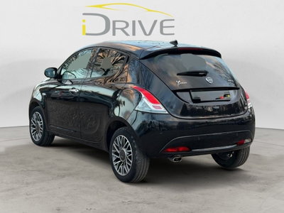 Lancia Ypsilon 1.0 FireFly 5 porte S&S Hybrid Ecochic Silver (5)