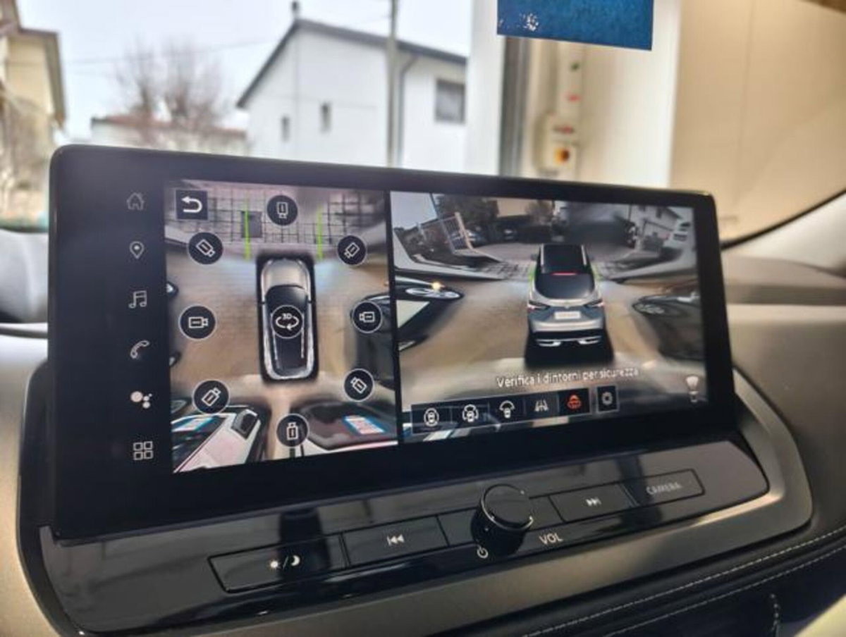 Nissan Qashqai 1.3 mhev N-Connecta 2wd 140cv (11)