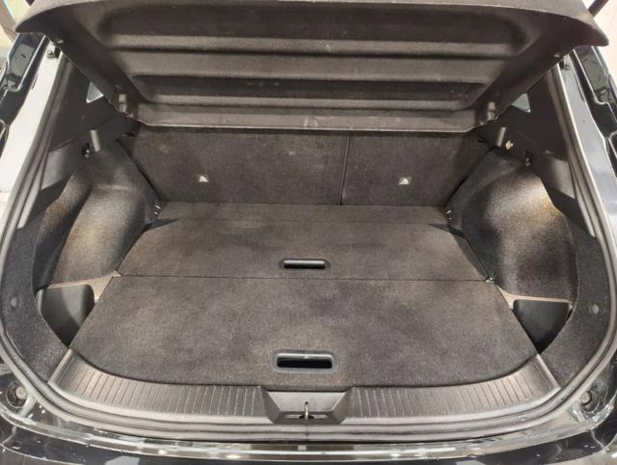 Nissan Qashqai 1.3 mhev N-Connecta 2wd 140cv (14)