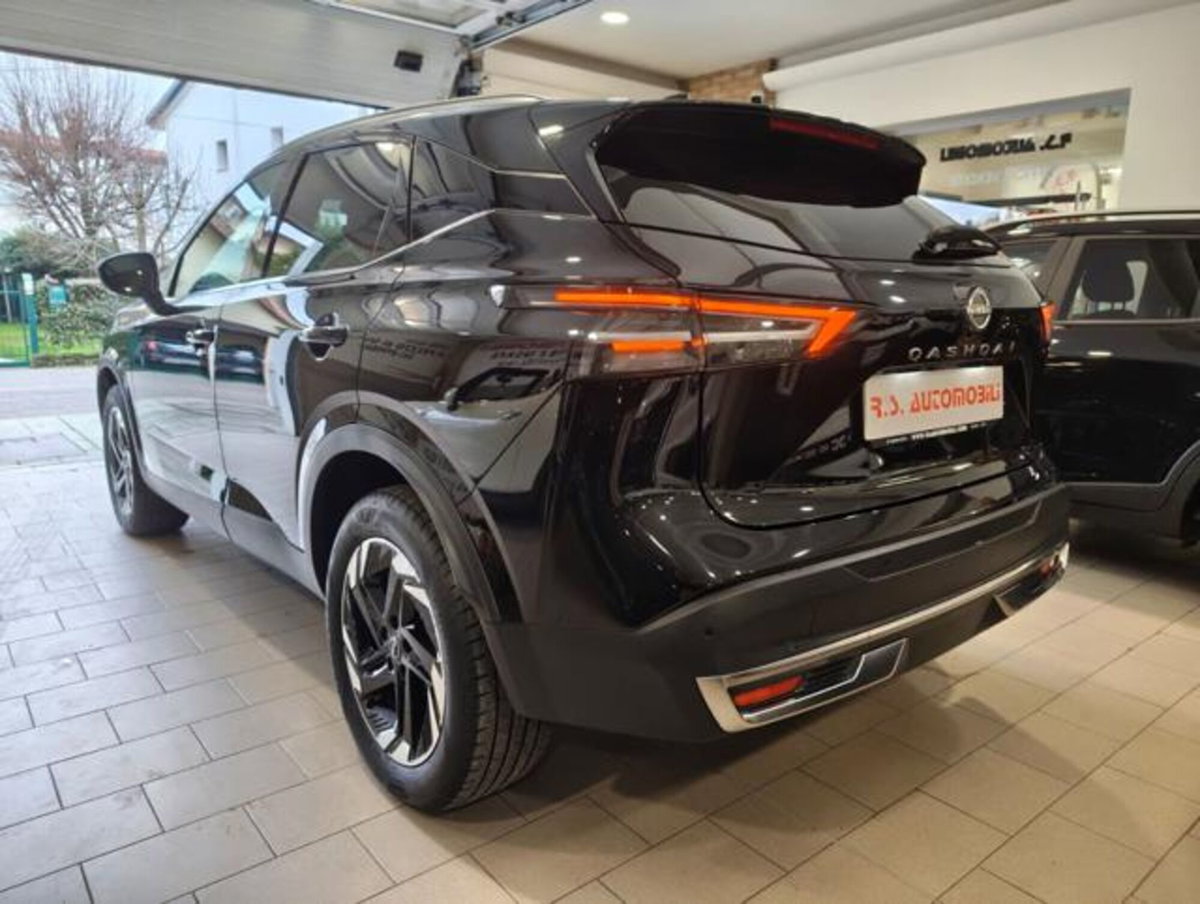 Nissan Qashqai 1.3 mhev N-Connecta 2wd 140cv (3)