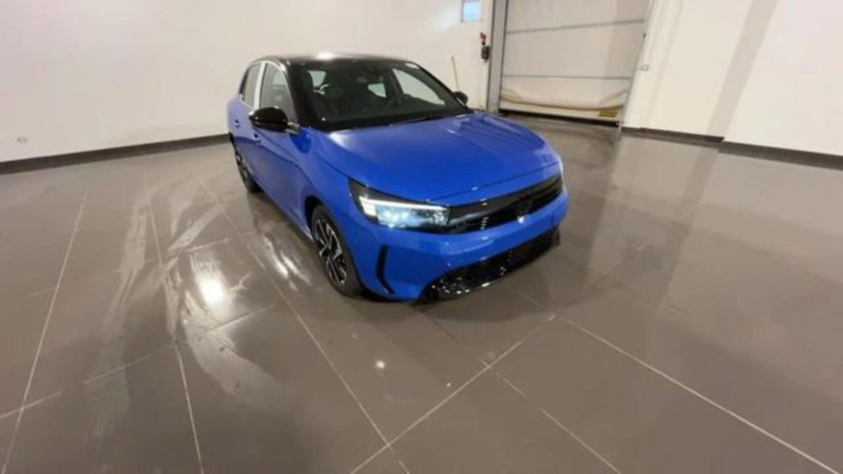 Opel Corsa 1.2 hybrid GS 100cv dct6 (2)
