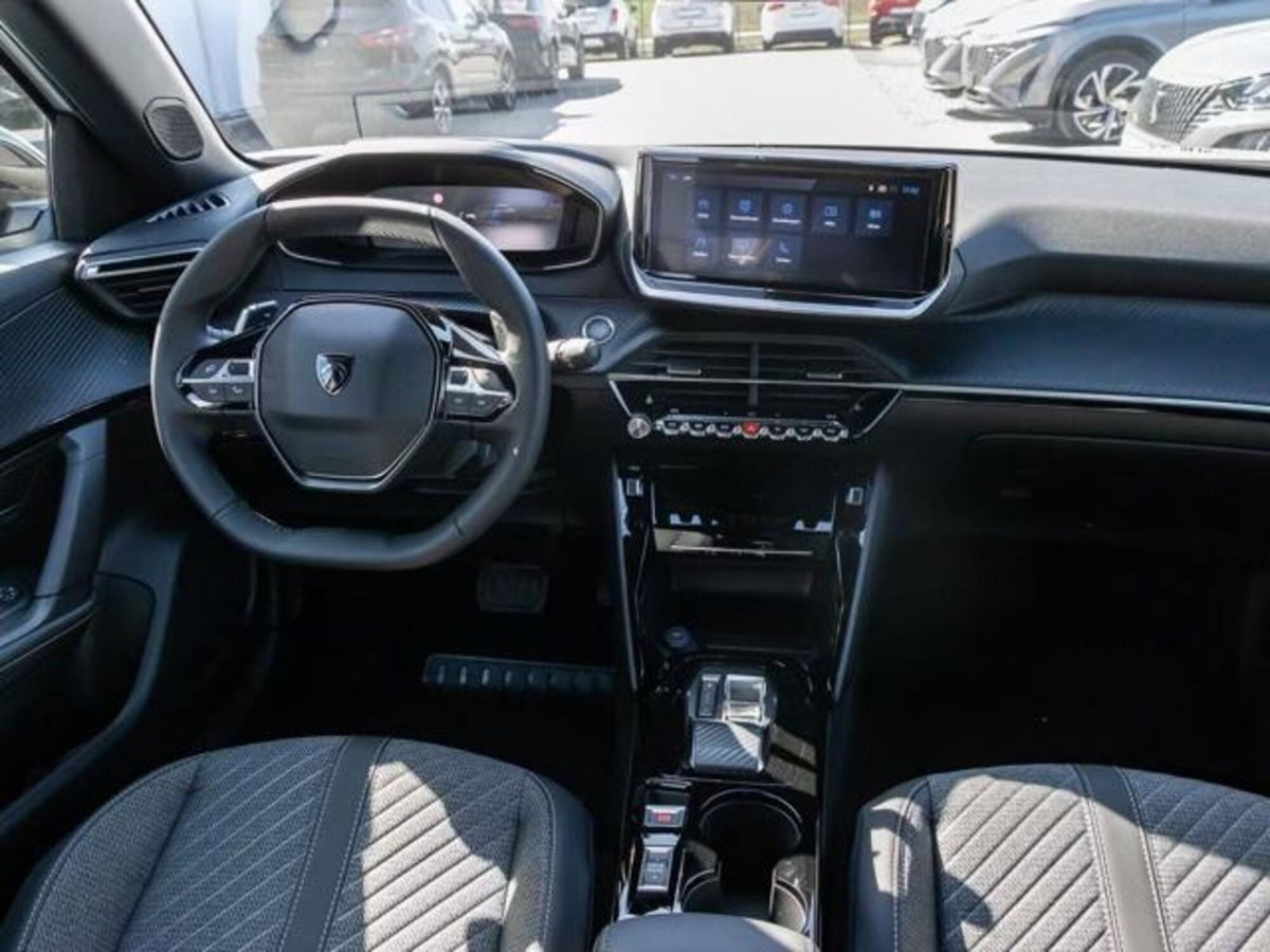 Peugeot 2008 1.2 hybrid Allure 145cv e-dcs6 (4)