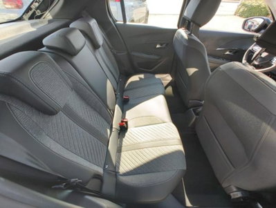 Peugeot 208 1.2 puretech Active s&s 75cv (11)