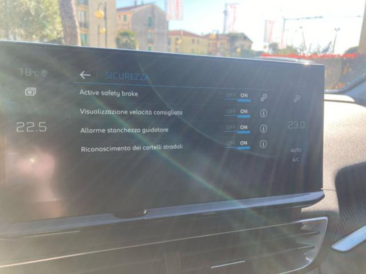 Peugeot 3008 BlueHDi 130 S&S EAT8 Active Business (9)