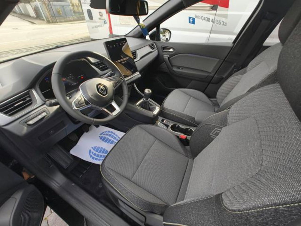 Renault Captur 1.2 eco-g Techno 120cv (5)
