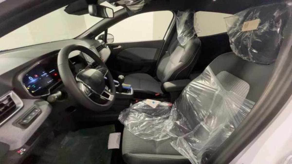 Renault Clio 1.0 eco-g Techno 100cv (5)