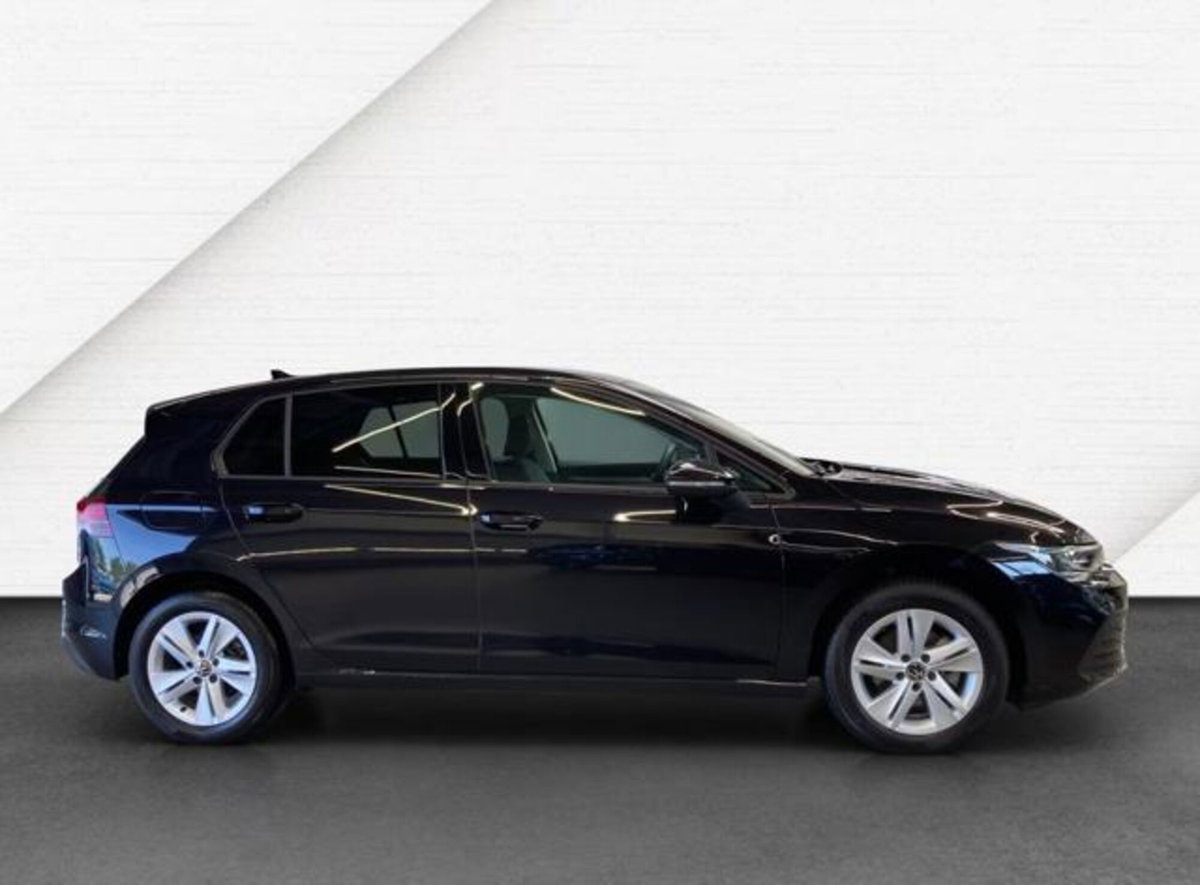 Volkswagen Golf Variant 1.0 eTSI EVO DSG Life (2)
