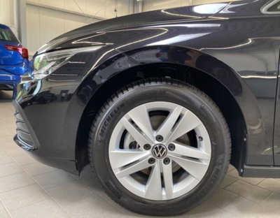 Volkswagen Golf Variant 1.0 eTSI EVO DSG Life (7)
