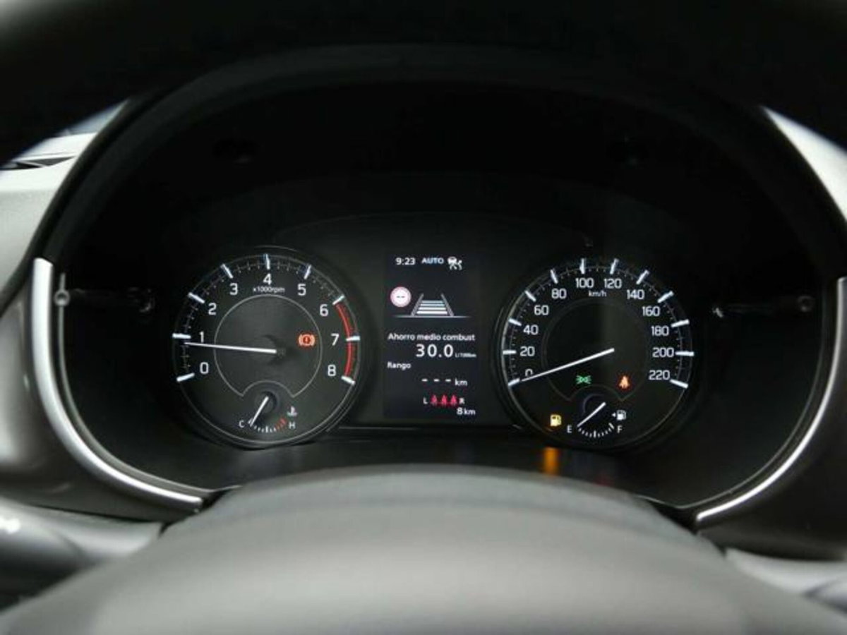 Suzuki Vitara 1.4 Hybrid 4WD AllGrip Easy Cool (9)