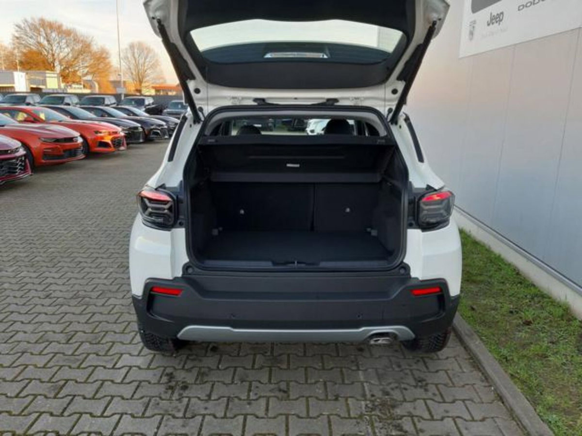 Jeep Avenger 1.2 turbo Altitude fwd 100cv (3)