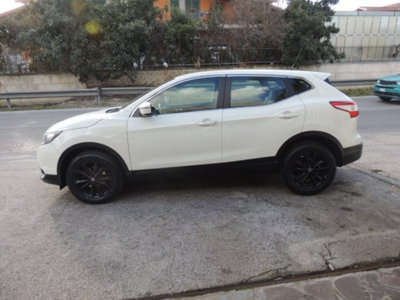 Nissan Qashqai 1.6 dCi 4WD Acenta Premium (3)