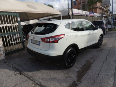 Nissan Qashqai 1.6 dCi 4WD Acenta Premium (6)