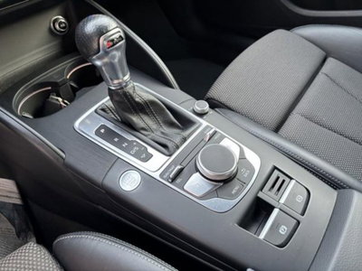 Audi A3 Sportback 2.0 TDI S tronic Attraction (10)