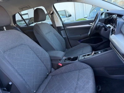 Volkswagen Golf 1.5 eTSI 130 CV EVO ACT DSG Life (13)