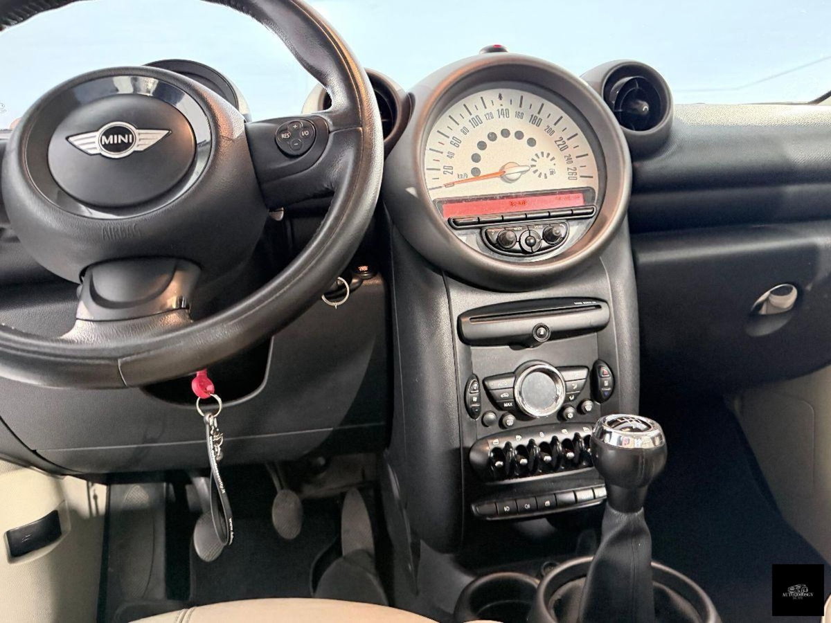 MINI Mini Countryman 1.6 Cooper D Countryman (10)