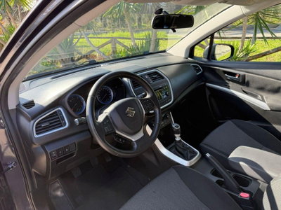 Suzuki S-Cross 1.6 DDiS Top (8)