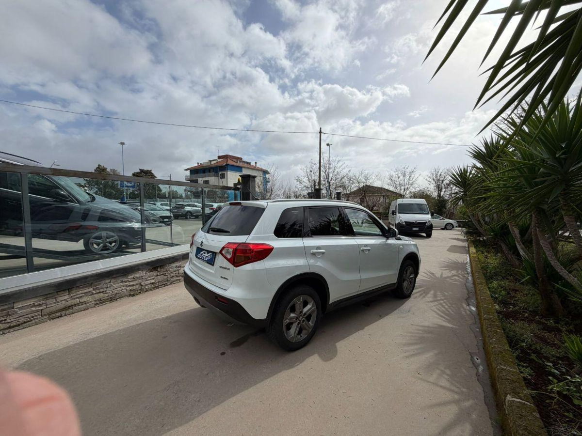 Suzuki Vitara 1.6 DDiS 4WD AllGrip Yoru (4)