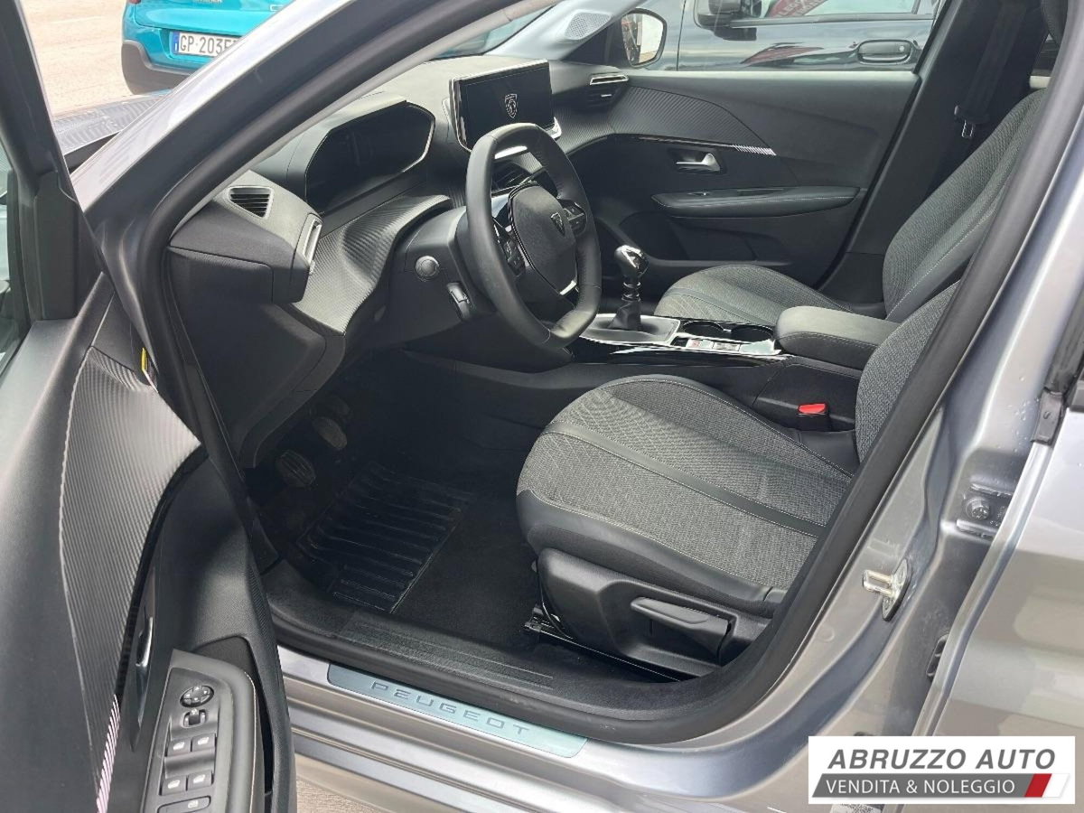 Peugeot 208 PureTech 100 Stop&Start 5 porte Allure (8)