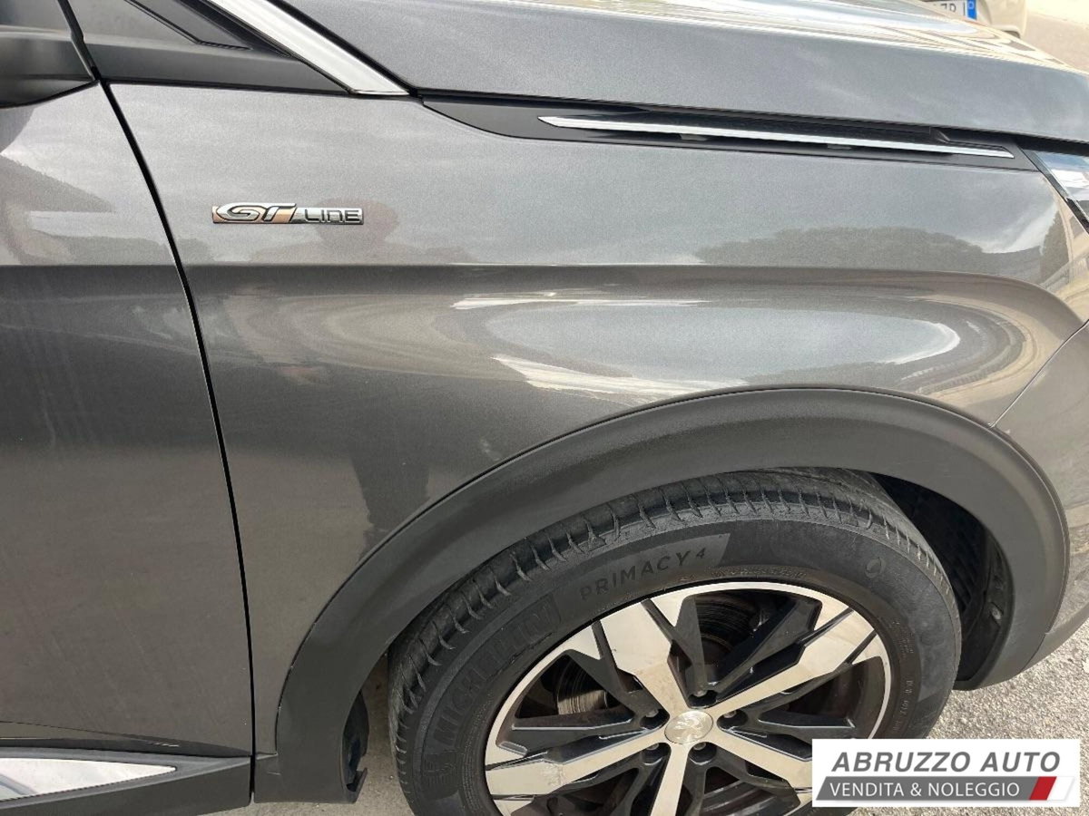 Peugeot 5008 BlueHDi 130 S&S EAT8 GT Pack (16)