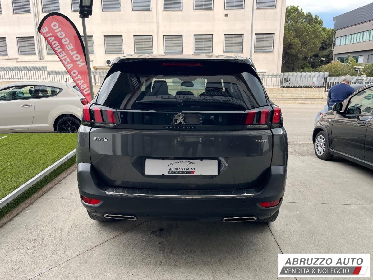 Peugeot 5008 BlueHDi 130 S&S EAT8 GT Pack (5)